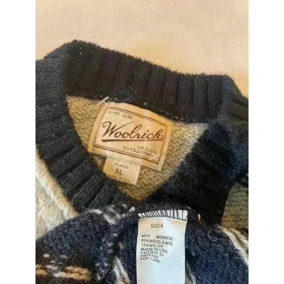 WOOLRICH Women’s Fair isle Nordic Wool Sweater Silver Button XL Blue USA Vintage - Picture 2 of 3